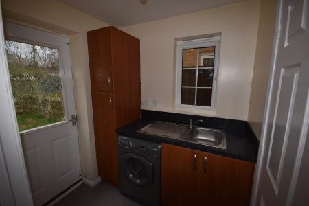 4 bedroom Detached house to let in Cherry Tree Crescent, Cranwell, NG34