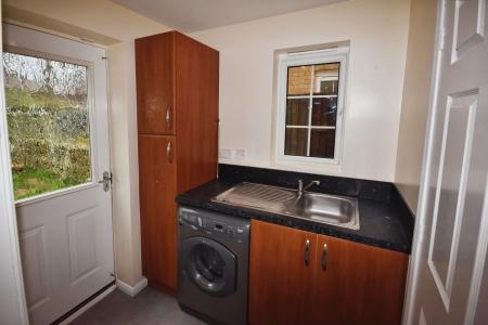4 bedroom Detached house to let in Cherry Tree Crescent, Cranwell, NG34