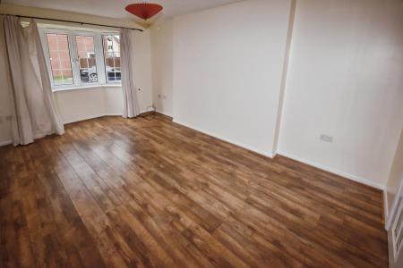 4 bedroom Detached house to let in Cherry Tree Crescent, Cranwell, NG34