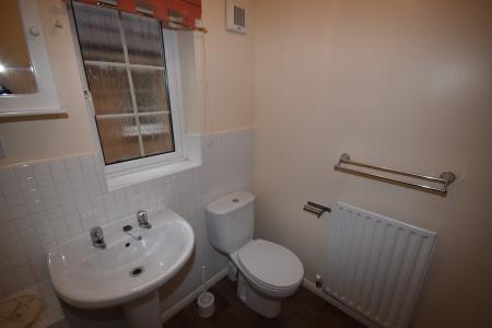 4 bedroom Detached house to let in Cherry Tree Crescent, Cranwell, NG34