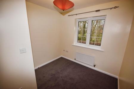 4 bedroom Detached house to let in Cherry Tree Crescent, Cranwell, NG34