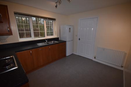 4 bedroom Detached house to let in Cherry Tree Crescent, Cranwell, NG34