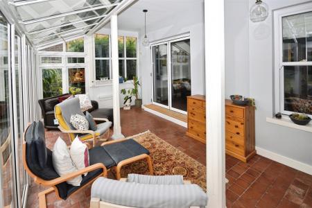 4 bedroom Detached bungalow for sale in Rectory Road, Ruskington, Sleaford