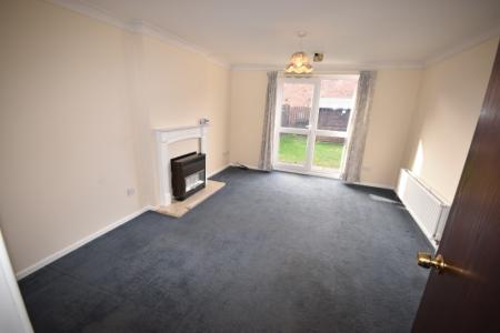 2 bedroom Terraced House to let in Mareham Lane, Sleaford, NG34