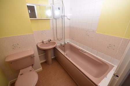 2 bedroom Terraced House to let in Mareham Lane, Sleaford, NG34