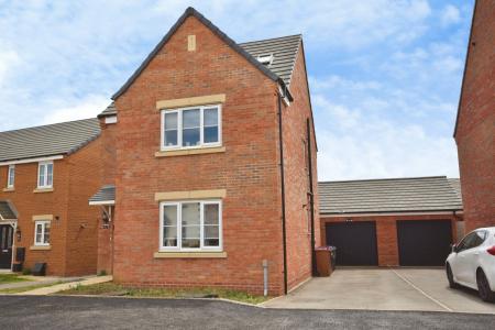 4 bedroom Detached house for sale in Whittle Road, Holdingham, Sleaford
