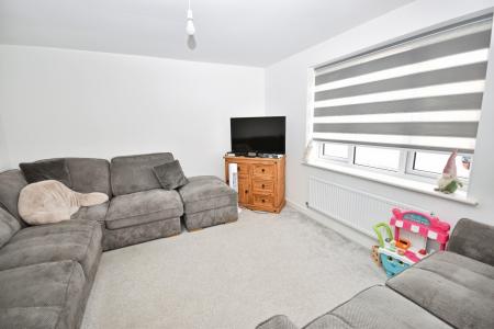 4 bedroom Detached house for sale in Whittle Road, Holdingham, Sleaford