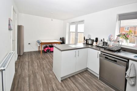 4 bedroom Detached house for sale in Whittle Road, Holdingham, Sleaford