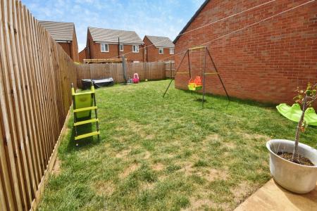 4 bedroom Detached house for sale in Whittle Road, Holdingham, Sleaford