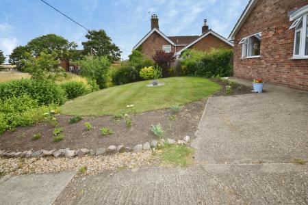3 bedroom Detached bungalow for sale in West Road, Pointon, Sleaford