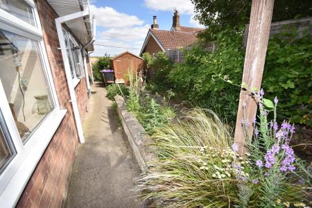 3 bedroom Detached bungalow for sale in West Road, Pointon, Sleaford