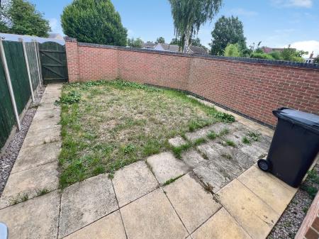 3 bedroom Semi-detached house to let in Millview Road, Ruskington, NG34