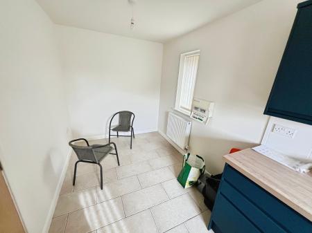 3 bedroom Semi-detached house to let in Millview Road, Ruskington, NG34