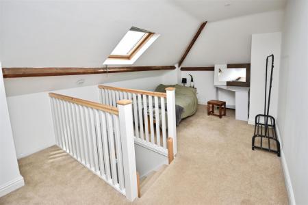 2 bedroom Semi-detached house for sale in Grantham Road, Sleaford