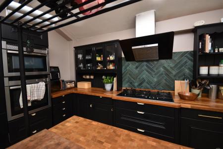 2 bedroom Semi-detached house for sale in Grantham Road, Sleaford