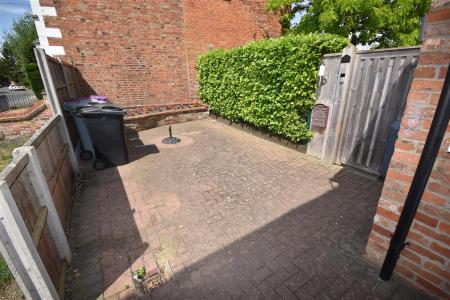 1 bedroom Terraced House for sale in Vine Street, Billingborough, Sleaford