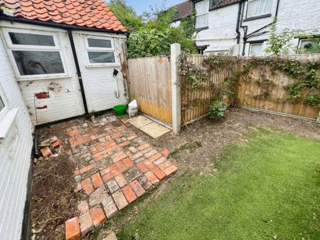 3 bedroom Semi-detached house for sale in Holme Lane, Ruskington, Sleaford