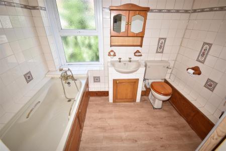 3 bedroom Semi-detached house for sale in Holme Lane, Ruskington, Sleaford