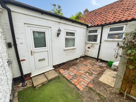 3 bedroom Semi-detached house for sale in Holme Lane, Ruskington, Sleaford