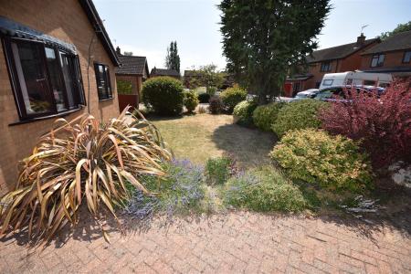 3 bedroom Detached bungalow for sale in Whitehouse Road, Ruskington, Sleaford