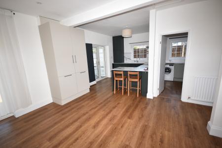 1 bedroom Bungalow to let in Rectory Road, Ruskington, NG34