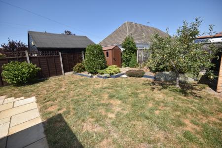 1 bedroom Bungalow to let in Rectory Road, Ruskington, NG34