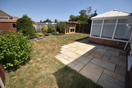 1 bedroom Bungalow to let in Rectory Road, Ruskington, NG34