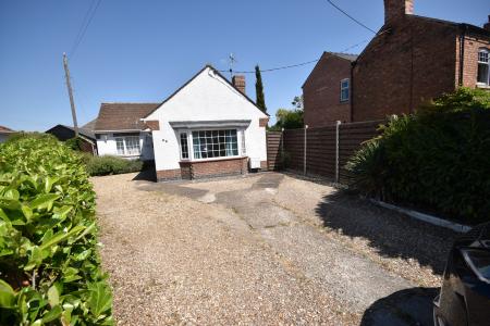 1 bedroom Bungalow to let in Rectory Road, Ruskington, NG34