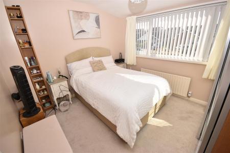 3 bedroom Semi-detached house for sale in Durham Avenue, Sleaford