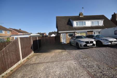 3 bedroom Semi-detached house for sale in Durham Avenue, Sleaford