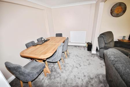 3 bedroom Semi-detached house for sale in Durham Avenue, Sleaford