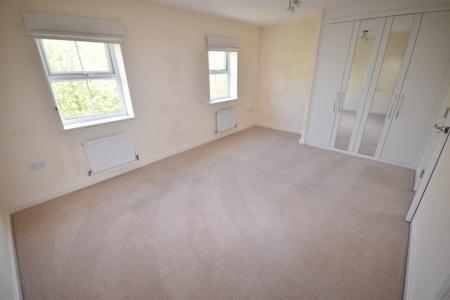 4 bedroom Town house to let in Arran Close, Greylees, Sleaford, NG34