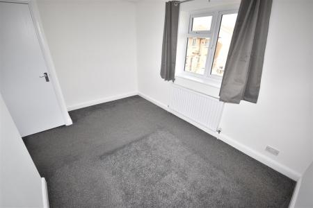 2 bedroom Semi-detached house for sale in Truro Close, Sleaford