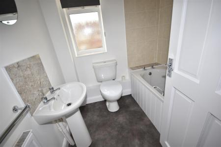 2 bedroom Semi-detached house for sale in Truro Close, Sleaford