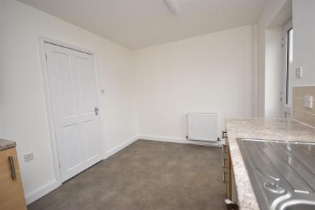 2 bedroom Semi-detached house for sale in Truro Close, Sleaford