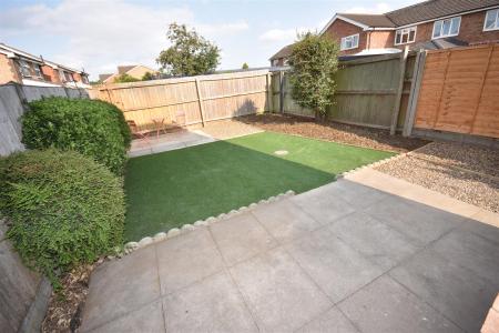 2 bedroom Semi-detached house for sale in Truro Close, Sleaford