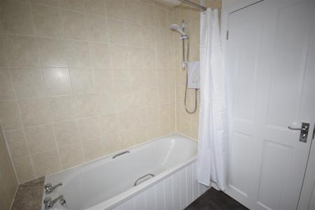 2 bedroom Semi-detached house for sale in Truro Close, Sleaford