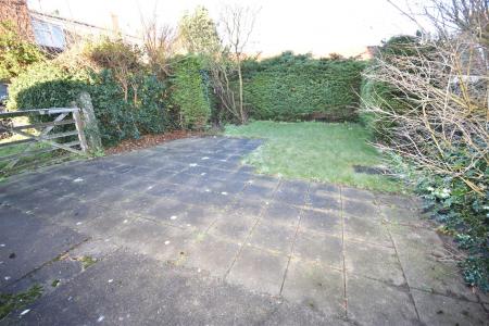 2 bedroom Semi-detached house for sale in Middle Street, Metheringham, Lincoln