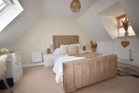 5 bedroom Town house to let in Murrayfield Avenue, Greylees, Sleaford, NG34