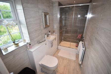 5 bedroom Town house to let in Murrayfield Avenue, Greylees, Sleaford, NG34