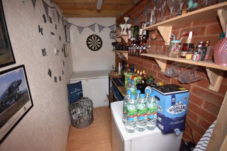 5 bedroom Town house to let in Murrayfield Avenue, Greylees, Sleaford, NG34