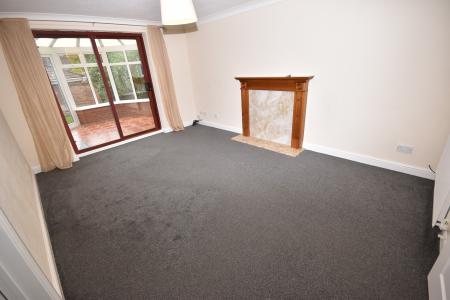 3 bedroom Detached house to let in Finch Drive, Sleaford, NG34