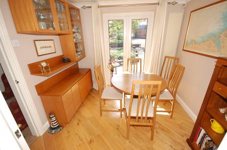 3 bedroom Detached house to let in Finch Drive, Sleaford, NG34
