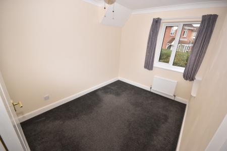 3 bedroom Detached house to let in Finch Drive, Sleaford, NG34