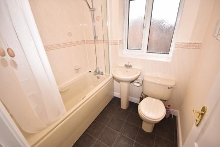 3 bedroom Detached house to let in Finch Drive, Sleaford, NG34