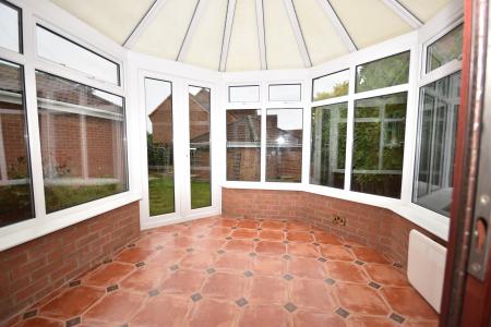3 bedroom Detached house to let in Finch Drive, Sleaford, NG34