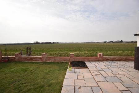 4 bedroom Detached house to let in Cliffe Avenue, Ruskington, NG34