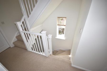 3 bedroom End of terrace house for sale in Kinross Road, Sleaford