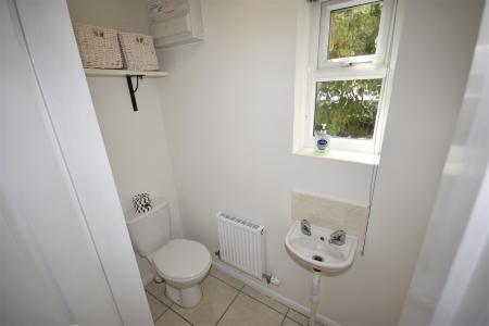 3 bedroom End of terrace house for sale in Kinross Road, Sleaford