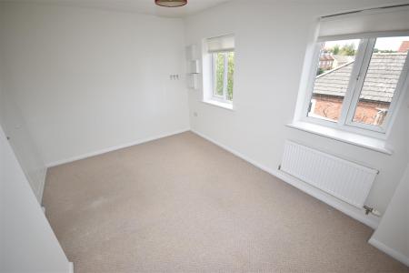 3 bedroom End of terrace house for sale in Kinross Road, Sleaford